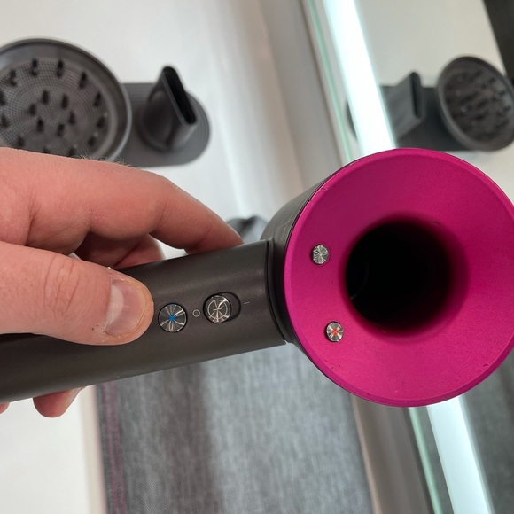 Dyson with Attachments- - Picture 5 of 7